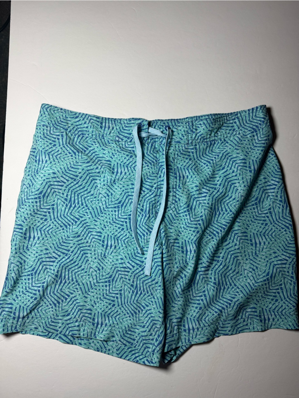 Southern Tide Men’s Aqua Palm Print Swim Trucks Meshed Lined Large